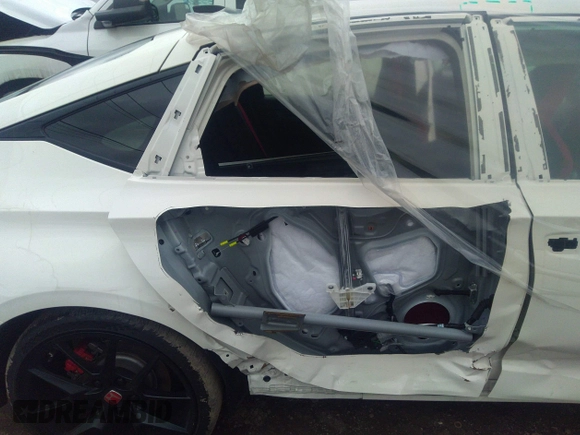 2023 Honda Civic Type R z VIN JHMFL5G45PX002284, wystawiony jako IAAI lot #38295791 z przebiegiem 3 303 mil mil oraz . Historia ofert i sprzedaży dostępna na DreamBid. Obrazek 6.