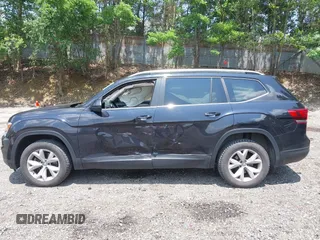 2018 Volkswagen Atlas SE z VIN 1V2KR2CA4JC569589, wystawiony jako IAAI lot #42471911 z przebiegiem 91 859 mil mil oraz . Historia ofert i sprzedaży dostępna na DreamBid. Obrazek 14.