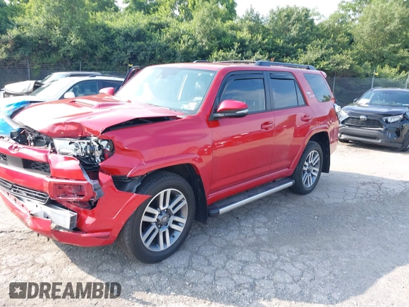 2022 Toyota 4Runner TRD Sport with VIN JTESU5JR2N6013405, listed as a IAAI auction lot 42611930 with 31,895 mi miles and . Bid and sale history available at DreamBid. Image 2.