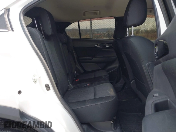 2018 Mitsubishi Eclipse Cross SE with VIN JA4AT5AA6JZ070237, listed as a IAAI auction lot 41922238 with 82,571 mi miles and . Bid and sale history available at DreamBid. Image 8.
