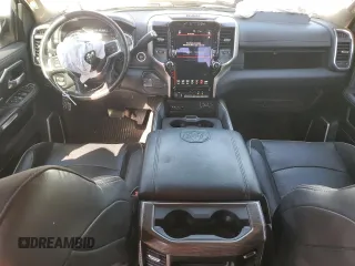 2019 Ram 2500 Laramie with VIN 3C6UR5NL0KG635443, listed as a Copart auction lot 71677444 with 164,240 mi miles and Salvage Title. Bid and sale history available at carsss.com. Image 8.