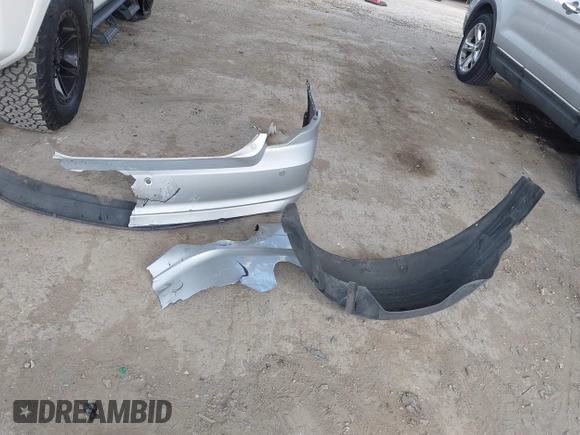 2012 Ford Fusion Hybrid с VIN 3FADP0L36CR426322, выставлен на аукционе IAAI как лот 42592635 с пробегом 151 941 миль миль и . История ставок и продаж доступна на DreamBid. Изображение 12.