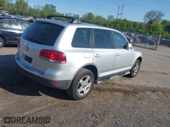 2005 Volkswagen Touareg 3.2L V6 with VIN WVGZG77L75D076211, listed as a IAAI auction lot 42143669 with 158,586 mi miles and . Bid and sale history available at DreamBid. Image 4.