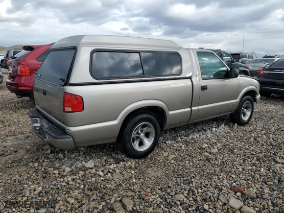 1999 Chevrolet S-10 LS with VIN 1GCCS1445XK146483, listed as a Copart auction lot 45414945 with 16,911 mi miles and Salvage Title. Bid and sale history available at carsss.com. Image 3.