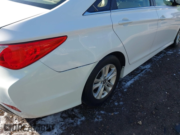 2014 Hyundai Sonata GLS with VIN 5NPEB4AC2EH882685, listed as a IAAI auction lot 42125895 with 68,669 mi miles and . Bid and sale history available at carsss.com. Image 17.
