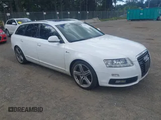 2010 Audi A6 z VIN WAU4GBFB1AN024438, wystawiony jako IAAI lot #42304052 z przebiegiem 117 776 mil mil oraz . Historia ofert i sprzedaży dostępna na DreamBid. Obrazek 1.