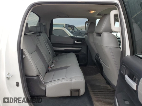 2021 Toyota Tundra Limited z VIN 5TFHY5F12MX993376, wystawiony jako Copart lot #51164105 z przebiegiem 32 931 mil mil oraz Szkoda całkowita • Salvage title. Historia ofert i sprzedaży dostępna na DreamBid. Obrazek 10.