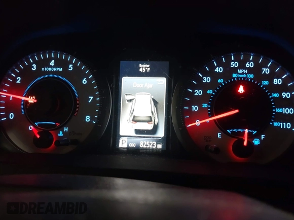 2017 Toyota Sienna SE with VIN 5TDXZ3DC7HS859864, listed as a IAAI auction lot 41394966 with 82,823 mi miles and . Bid and sale history available at DreamBid. Image 7.