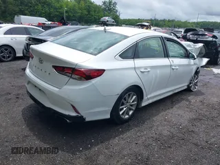 2018 Hyundai Sonata SE z VIN 5NPE24AF7JH644044, wystawiony jako IAAI lot #42274958 z przebiegiem Nie podano mil oraz . Historia ofert i sprzedaży dostępna na DreamBid. Obrazek 4.