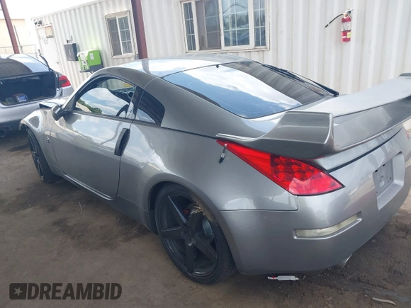 2006 Nissan 350Z Grand Touring with VIN JN1AZ34D56M310867, listed as a IAAI auction lot 42053867 with 215,514 mi miles. Bid and sale history available at carsss.com. Image 3.