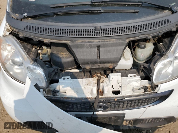 2014 Smart fortwo Pure with VIN WMEEJ3BA6EK781775, listed as a Copart auction lot 60372575 with 33,300 mi miles and Clean title. Bid and sale history available at DreamBid. Image 11.