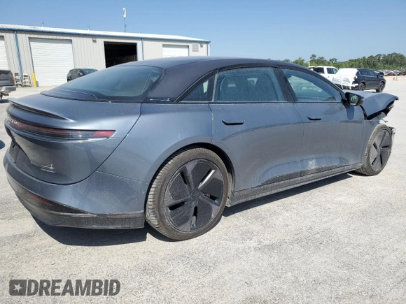 2024 Lucid Air Touring z VIN 50EA1TEA0RA002936, wystawiony jako Copart lot #50941055 z przebiegiem 8934 mil mil oraz Szkody całkowita. Historia ofert i sprzedaży dostępna na DreamBid. Obrazek 3.