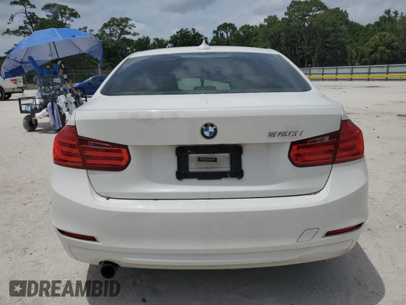 2014 BMW 3 Series 320i with VIN WBA3B1C50EK130907, listed as a Copart auction lot 53980565 with 0 mi miles and Non Repairable. Bid and sale history available at carsss.com. Image 6.