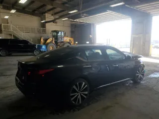 2019 Nissan Altima 2.5 Platinum with VIN 1N4BL4FV6KC179520, listed as a Copart auction lot 48404465 with 70,190 mi miles and Salvage Title. Bid and sale history available at carsss.com. Image 3.