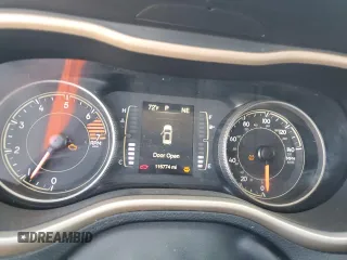 2018 Jeep Cherokee Latitude с VIN 1C4PJLCB0JD574084, выставлен на аукционе Copart как лот 51769005 с пробегом 115 774 миль миль и Списание • Salvage title. История ставок и продаж доступна на DreamBid. Изображение 9.