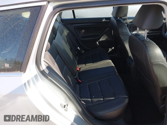 2013 Volkswagen Jetta SportWagen TDI with VIN 3VWPL7AJ3DM615826, listed as a IAAI auction lot 42081884 with 153,406 mi miles. Bid and sale history available at carsss.com. Image 8.
