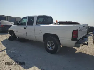 2000 Dodge 1500 z VIN 3B7HF12Y0YG147372, wystawiony jako Copart lot #74925094 z przebiegiem 247 162 mil mil oraz Szkoda całkowita • Salvage title. Historia ofert i sprzedaży dostępna na DreamBid. Obrazek 2.