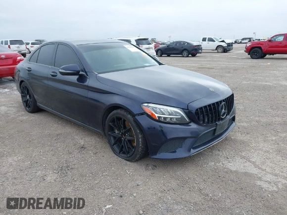 2019 Mercedes-Benz C 300 z VIN 55SWF8DB3KU296007, wystawiony jako IAAI lot #41563261 z przebiegiem 155 185 mil mil oraz . Historia ofert i sprzedaży dostępna na DreamBid. Obrazek 1.