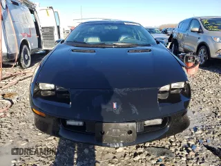 1997 Chevrolet Camaro Z28 z VIN 2G1FP22P3V2127187, wystawiony jako Copart lot #80649014 z przebiegiem 87 889 mil mil oraz Szkoda całkowita • Salvage title. Historia ofert i sprzedaży dostępna na DreamBid. Obrazek 5.