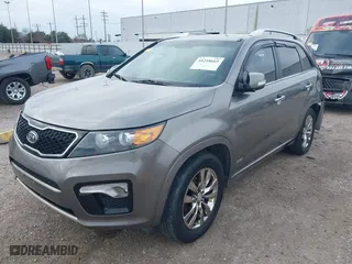 2013 Kia Sorento SX with VIN 5XYKWDA25DG395033, listed as a IAAI auction lot 41218665 with 146,591 mi miles. Bid and sale history available at carsss.com. Image 18.