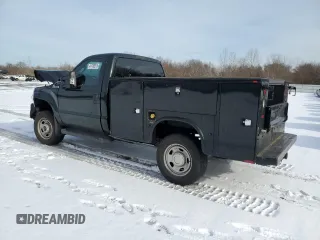 2016 Ford F-350 with VIN 1FDRF3B6XGEC44305, listed as a Copart auction lot 41782615 with 174,301 mi miles and Salvage title. Bid and sale history available at DreamBid. Image 2.
