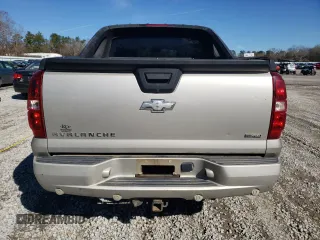 2009 Chevrolet Avalanche 2LT z VIN 3GNFK22049G150416, wystawiony jako Copart lot #87866225 z przebiegiem 186 505 mil mil oraz Szkoda całkowita • Salvage title. Historia ofert i sprzedaży dostępna na DreamBid. Obrazek 6.