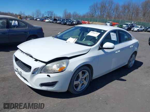 2013 Volvo S60 T5 with VIN YV1612FHXD2192600, listed as a IAAI auction lot 41886757 with 144,249 mi miles. Bid and sale history available at carsss.com. Image 2.