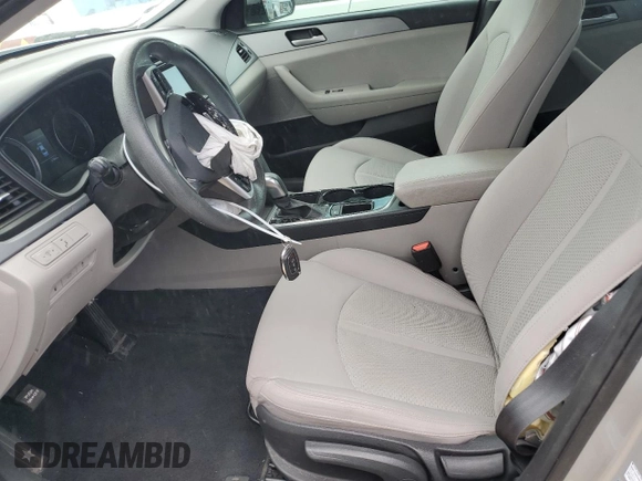 2019 Hyundai Sonata SE z VIN 5NPE24AF5KH759372, wystawiony jako Copart lot #58020925 z przebiegiem 61 363 mil mil oraz Szkoda całkowita • Salvage title. Historia ofert i sprzedaży dostępna na DreamBid. Obrazek 7.