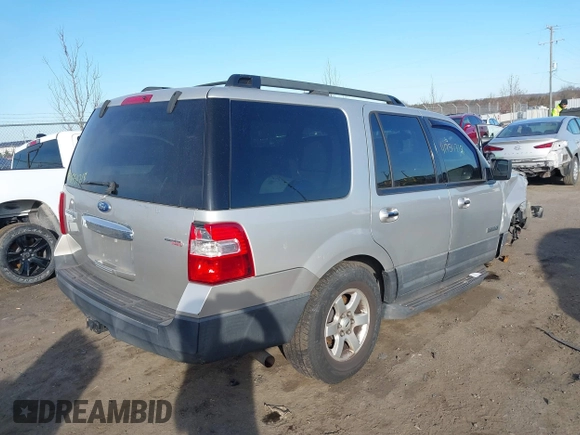 2007 Ford Expedition XLT with VIN 1FMFU155X7LA89024, listed as a IAAI auction lot 41754718 with 203,909 mi miles and . Bid and sale history available at DreamBid. Image 4.