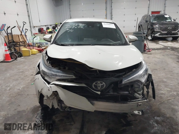 2018 Toyota C-HR XLE with VIN NMTKHMBX5JR027307, listed as a IAAI auction lot 41598077 with 123,032 mi miles. Bid and sale history available at carsss.com. Image 11.