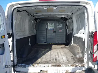 2016 Ford Transit Cargo z VIN 1FTYR1YM3GKA01650, wystawiony jako IAAI lot #41242238 z przebiegiem 145 073 mil mil oraz . Historia ofert i sprzedaży dostępna na DreamBid. Obrazek 8.