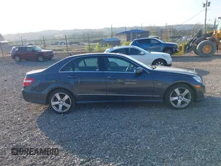 2012 Mercedes-Benz E 350 Luxury with VIN WDDHF8JBXCA621167, listed as a IAAI auction lot 41952597 with 92,498 mi miles and . Bid and sale history available at carsss.com. Image 13.
