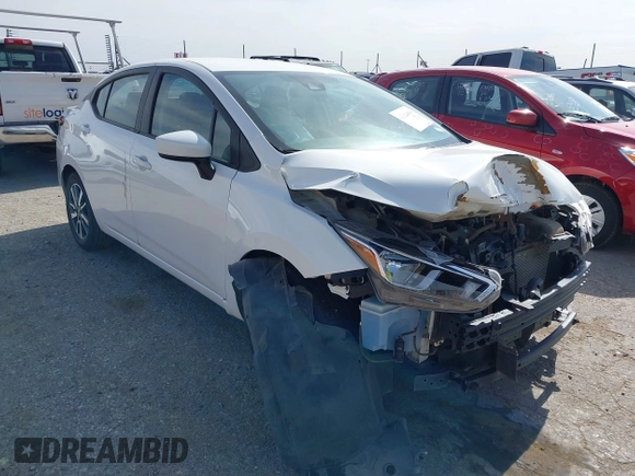 2022 Nissan Versa SV z VIN 3N1CN8EV4NL839437, wystawiony jako IAAI lot #42020629 z przebiegiem 46 138 mil mil oraz . Historia ofert i sprzedaży dostępna na DreamBid. Obrazek 1.