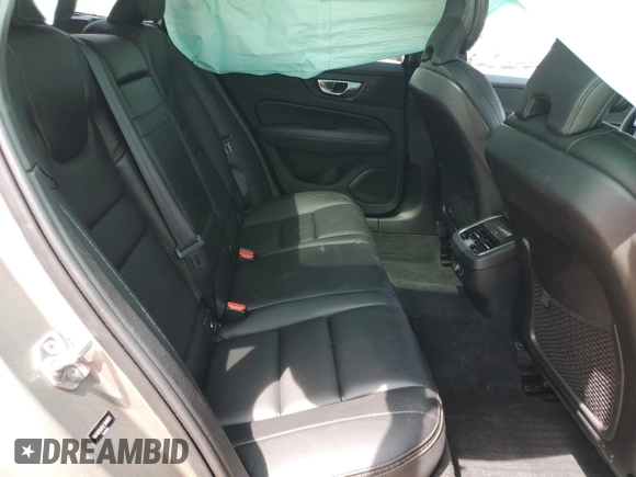 2020 Volvo V60 z VIN YV4102WKXL1048173, wystawiony jako Copart lot #50684014 z przebiegiem 40 863 mil mil oraz . Historia ofert i sprzedaży dostępna na DreamBid. Obrazek 10.