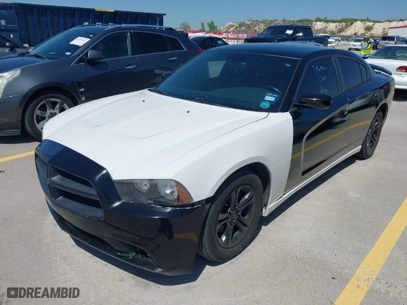 2014 Dodge Charger SXT with VIN 2C3CDXHG0EH207166, listed as a IAAI auction lot 41929294 with 182,392 mi miles. Bid and sale history available at carsss.com. Image 2.