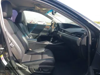 2016 Lexus ES with VIN JTHBK1GG7G2226402, listed as a IAAI auction lot 41882783 with 98,150 mi miles. Bid and sale history available at carsss.com. Image 5.