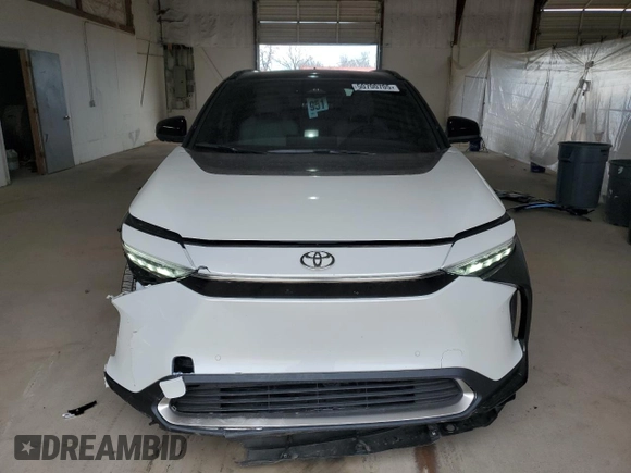 2023 Toyota bZ4X XLE z VIN JTMABACA4PA021222, wystawiony jako Copart lot #50700705 z przebiegiem 14 750 mil mil oraz Szkoda całkowita • Salvage title. Historia ofert i sprzedaży dostępna na DreamBid. Obrazek 5.