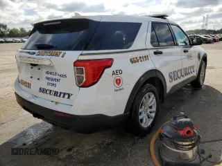 2020 Ford Explorer with VIN 1FMSK8BB6LGC83107, listed as a Copart auction lot 72339414 with Not Provided miles and Salvage Title. Bid and sale history available at carsss.com. Image 3.