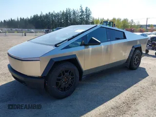 2024 Tesla Cybertruck Cyberbeast z VIN 7G2CEHEEXRA038555, wystawiony jako IAAI lot #42047963 z przebiegiem 14 mil mil oraz . Historia ofert i sprzedaży dostępna na DreamBid. Obrazek 2.