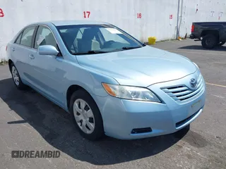 2007 Toyota Camry CE z VIN 4T1BE46K17U708234, wystawiony jako IAAI lot #42538667 z przebiegiem 112 935 mil mil oraz . Historia ofert i sprzedaży dostępna na DreamBid. Obrazek 1.