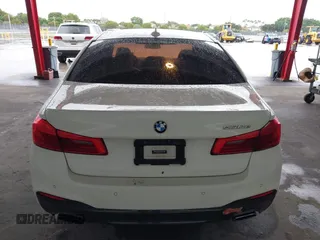 2018 BMW 5 Series 530e с VIN WBAJA9C57JB249475, выставлен на аукционе IAAI как лот 42232097 с пробегом 107 341 миль миль и . История ставок и продаж доступна на DreamBid. Изображение 16.