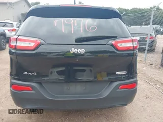 2016 Jeep Cherokee Latitude z VIN 1C4PJMCB9GW169893, wystawiony jako IAAI lot #42707976 z przebiegiem 128 241 mil mil oraz . Historia ofert i sprzedaży dostępna na DreamBid. Obrazek 16.