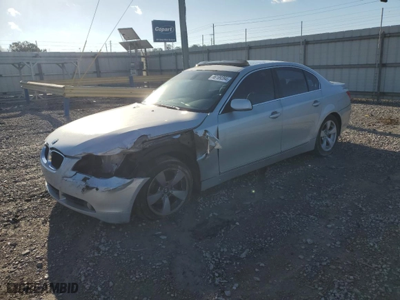 2005 BMW 5 Series 530i with VIN WBANA73585B816112, listed as a Copart auction lot 86189394 with 221,964 mi miles and Salvage Title. Bid and sale history available at carsss.com. Image 1.