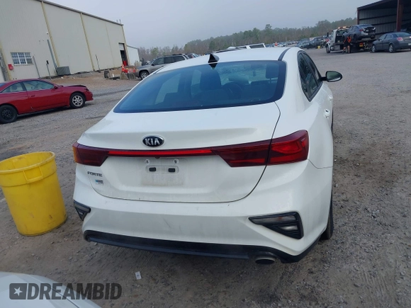 2020 Kia Forte LXS with VIN 3KPF24AD8LE150558, listed as a IAAI auction lot 41389156 with 141,682 mi miles. Bid and sale history available at carsss.com. Image 16.