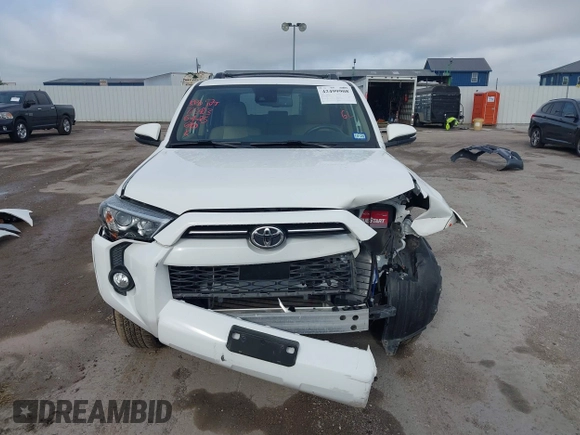 2020 Toyota 4Runner SR5 with VIN JTEZU5JR1L5219414, listed as a IAAI auction lot 42499908 with 28,457 mi miles and . Bid and sale history available at DreamBid. Image 13.