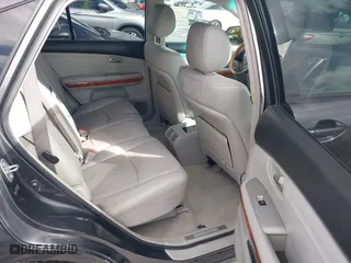 2005 Lexus RX 330 with VIN 2T2GA31U35C032139, listed as a IAAI auction lot 41579595 with 207,413 mi miles. Bid and sale history available at carsss.com. Image 8.
