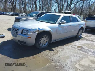 2006 Chrysler 300 Touring with VIN 2C3KA53G96H109576, listed as a IAAI auction lot 41837473 with 149,438 mi miles. Bid and sale history available at carsss.com. Image 17.