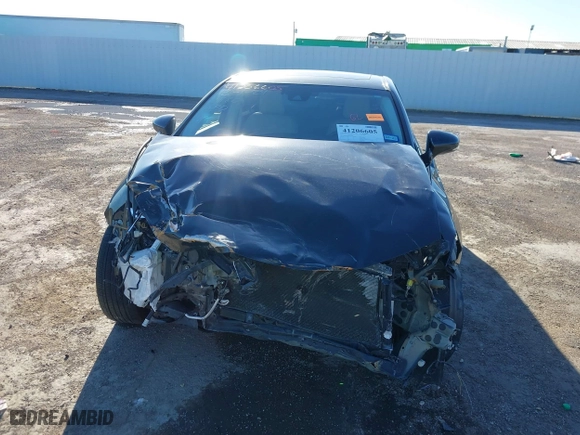 2016 Lexus ES 350 with VIN JTHBK1GG6G2222180, listed as a IAAI auction lot 41206605 with 63,983 mi miles. Bid and sale history available at carsss.com. Image 6.