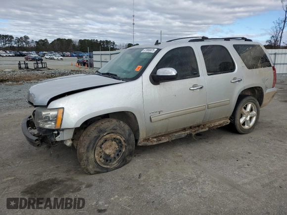 2013 Chevrolet Tahoe LT z VIN 1GNSKBE09DR236064, wystawiony jako Copart lot #47966825 z przebiegiem 172 027 mil mil oraz Szkoda całkowita • Salvage title. Historia ofert i sprzedaży dostępna na DreamBid. Obrazek 1.