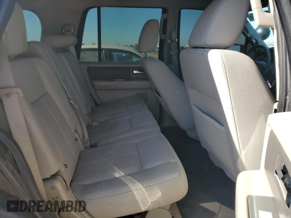 2011 Ford Expedition XL z VIN 1FMJU1G56BEF21631, wystawiony jako Copart lot #61816185 z przebiegiem 129 294 mil mil oraz Czysty tytuł • Clean title. Historia ofert i sprzedaży dostępna na DreamBid. Obrazek 11.